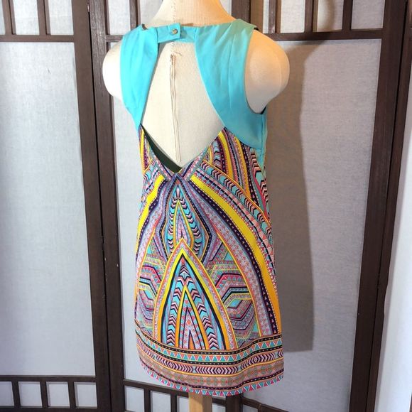 Juniors' Small Pink Owl /Yellow/Seafoam Sleeveless Shift Dress Keyhole Back - Picture 5 of 11